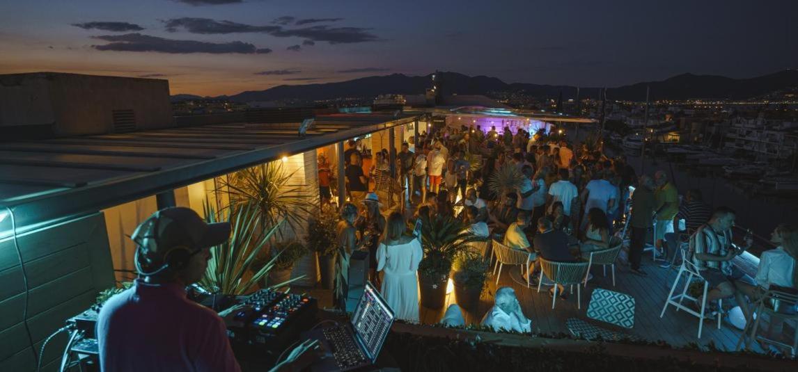 Cn1-Zona Chic Club Nautico, Clima, 5 Minutos Andando De La Playa, Centro, Restaurantes Daire Empuriabrava Dış mekan fotoğraf